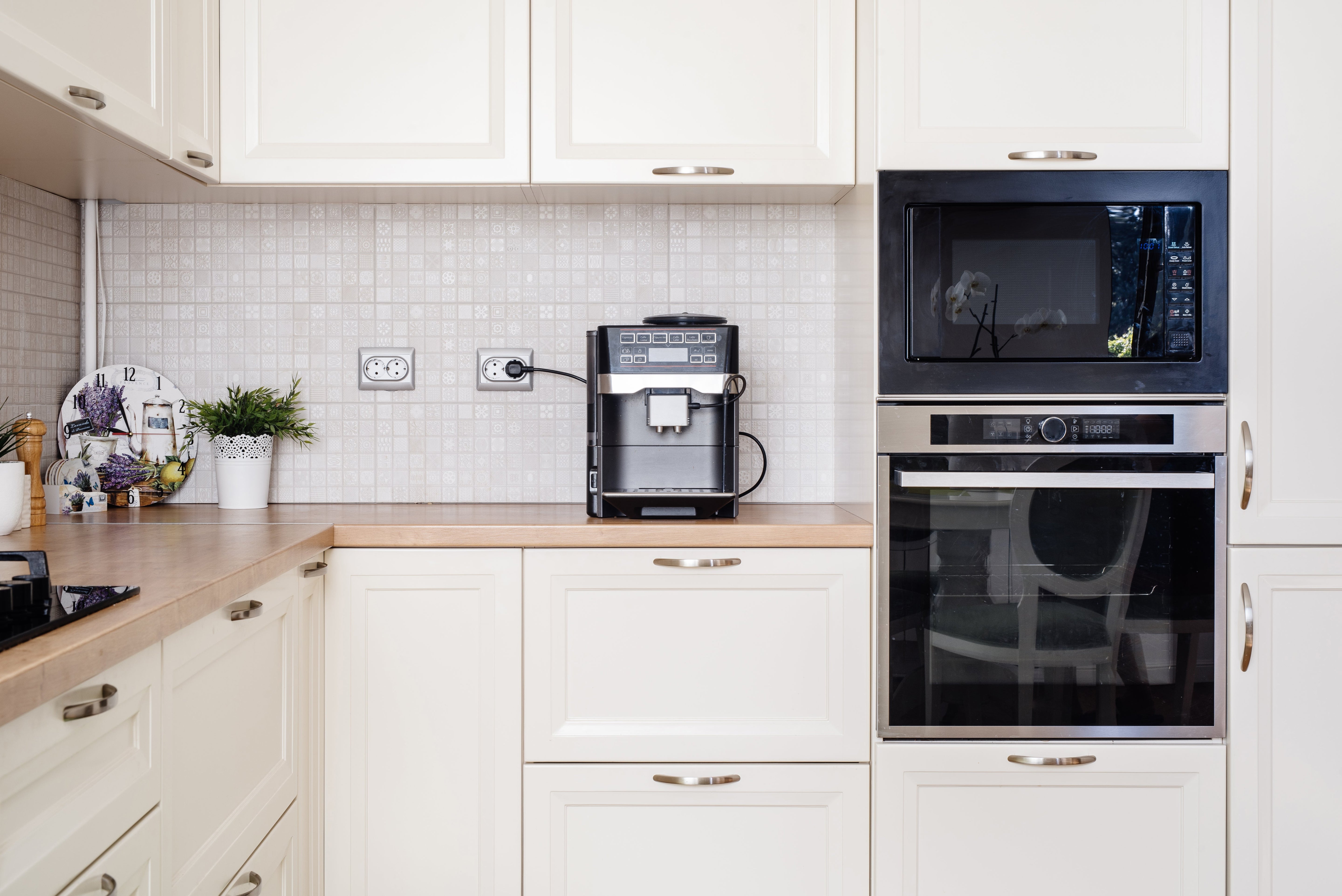 How to Arrange Kitchen Appliances Like A Pro