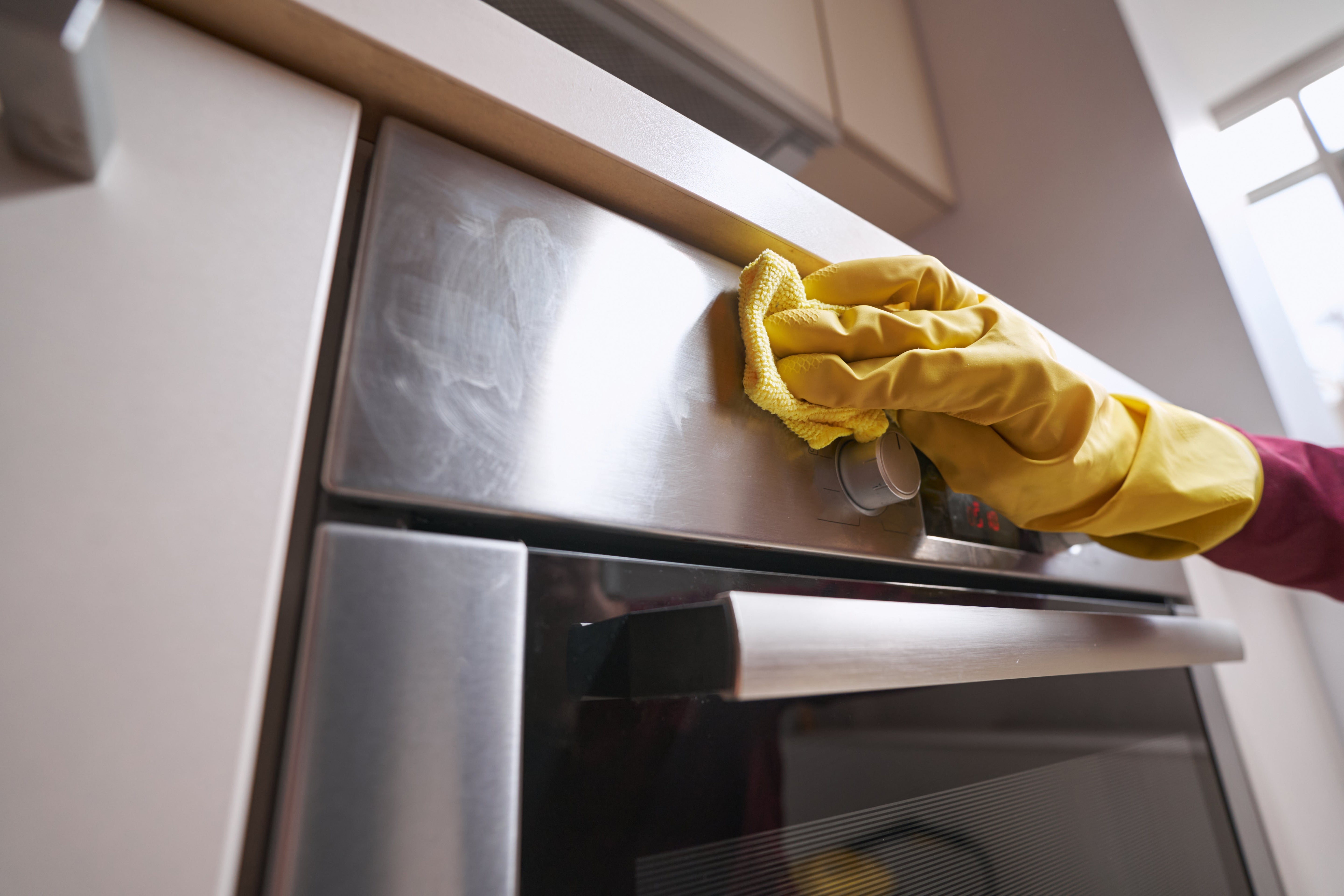 How to Remove Pesky Scratches on Stainless Steel