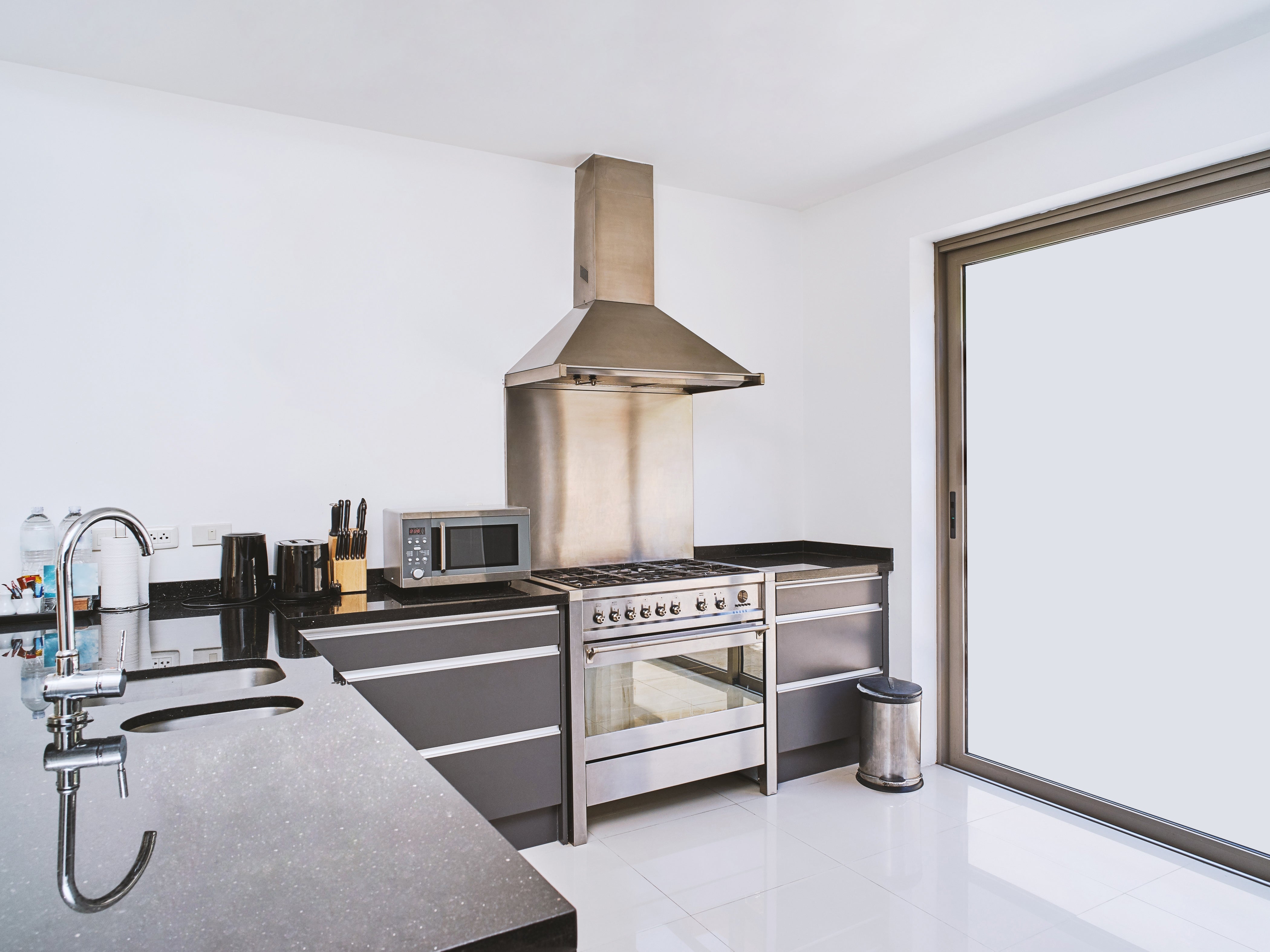 10 Best Kitchen Layouts that will Inspire You