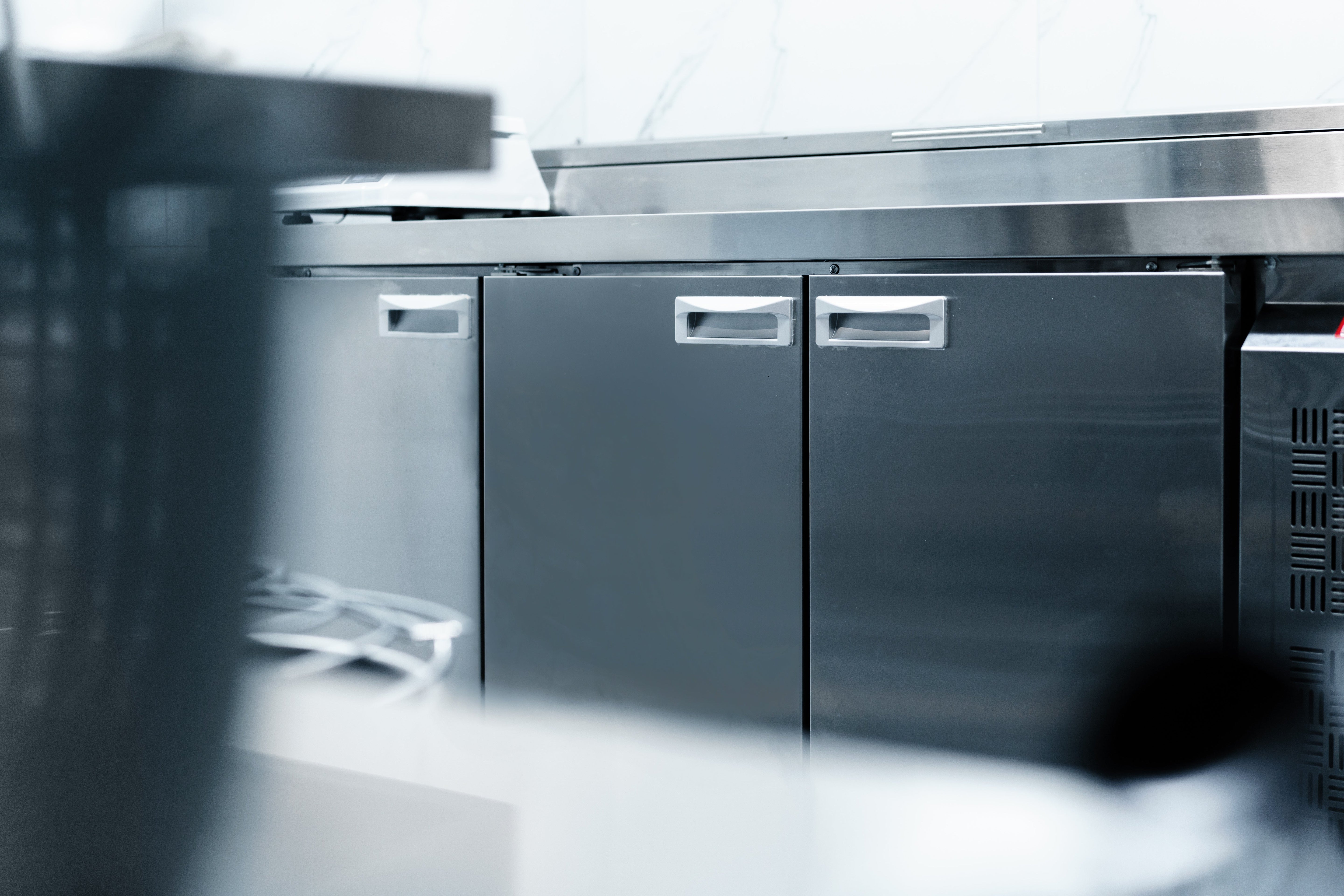 6 Perks of an Undercounter Outdoor Refrigerator